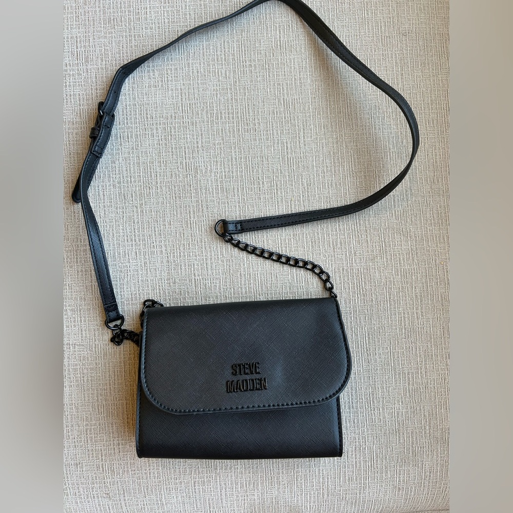 Steve Madden Black Crossbody Bag - Picture 2 of 6
